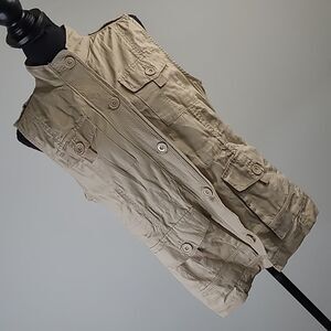 Lydelle M tan vest with zipper & button closure, drawstring waist